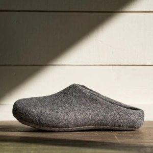 Mens Kyrgies Handmade Wool Felt Slippers